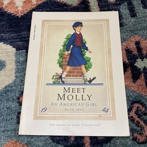 Original American Girl Meet Molly book